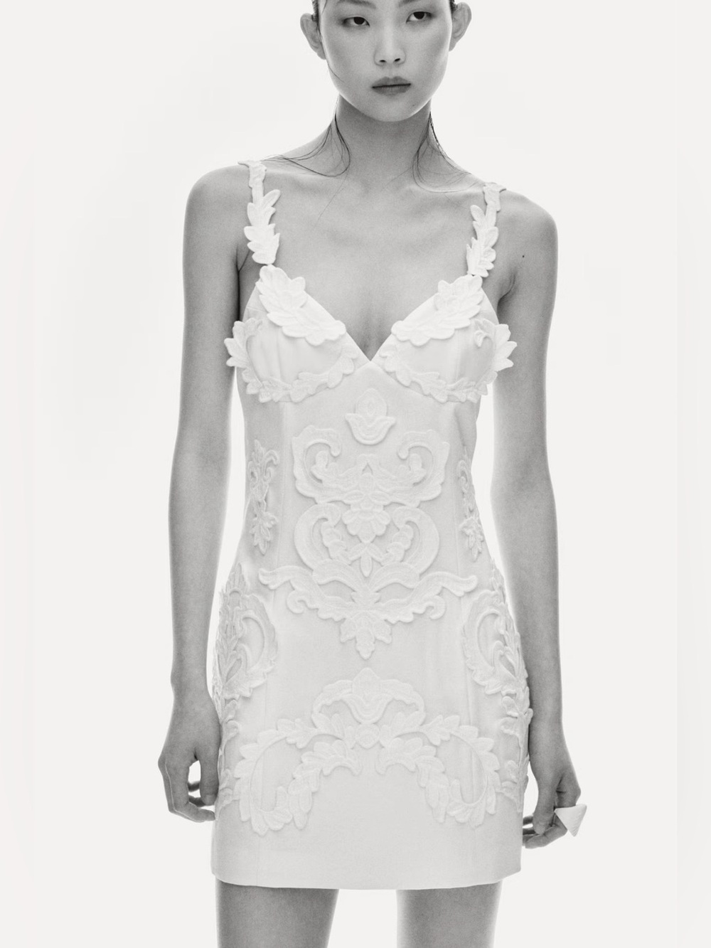H&M NWT CREAM APPLIQUÉD STRAPPY DRESS